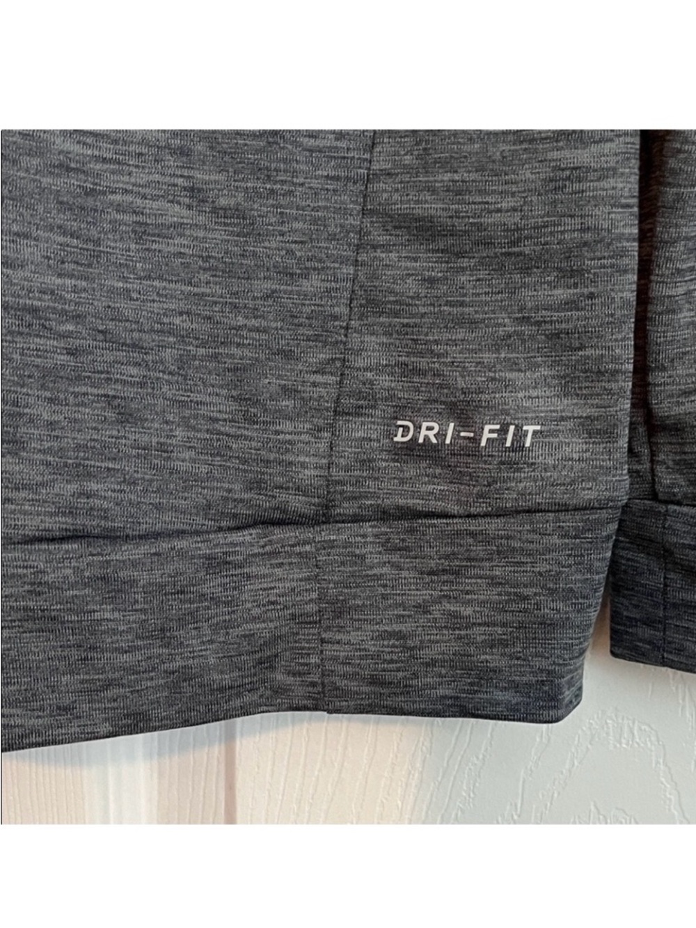 Nike Logo Dri-Fit Boys Hoodie (Size: L Boys) - Picture 4 of 10